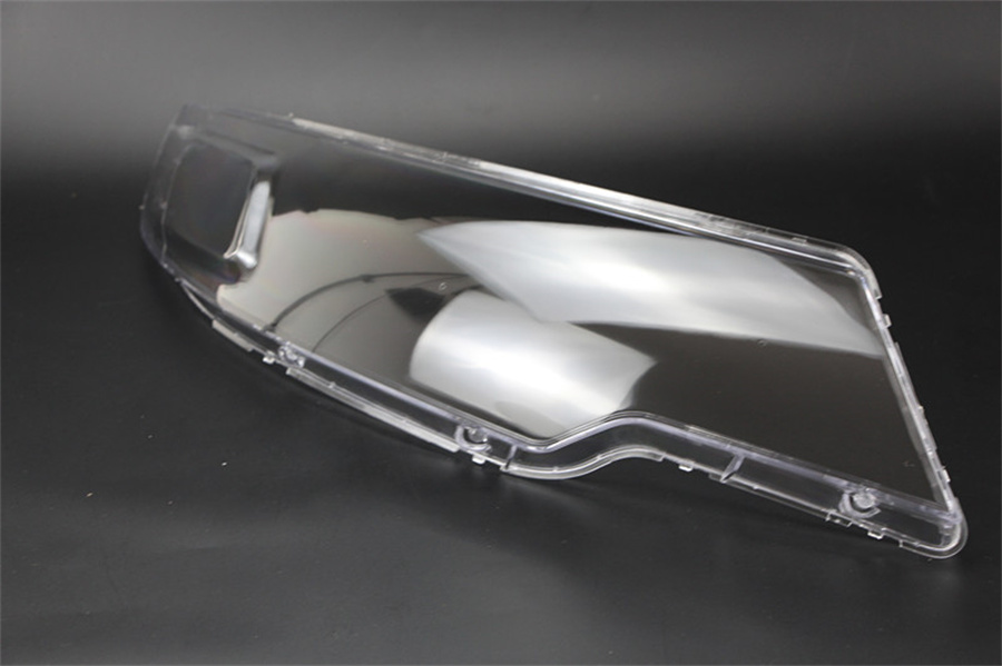 Kia Forte headlight glass